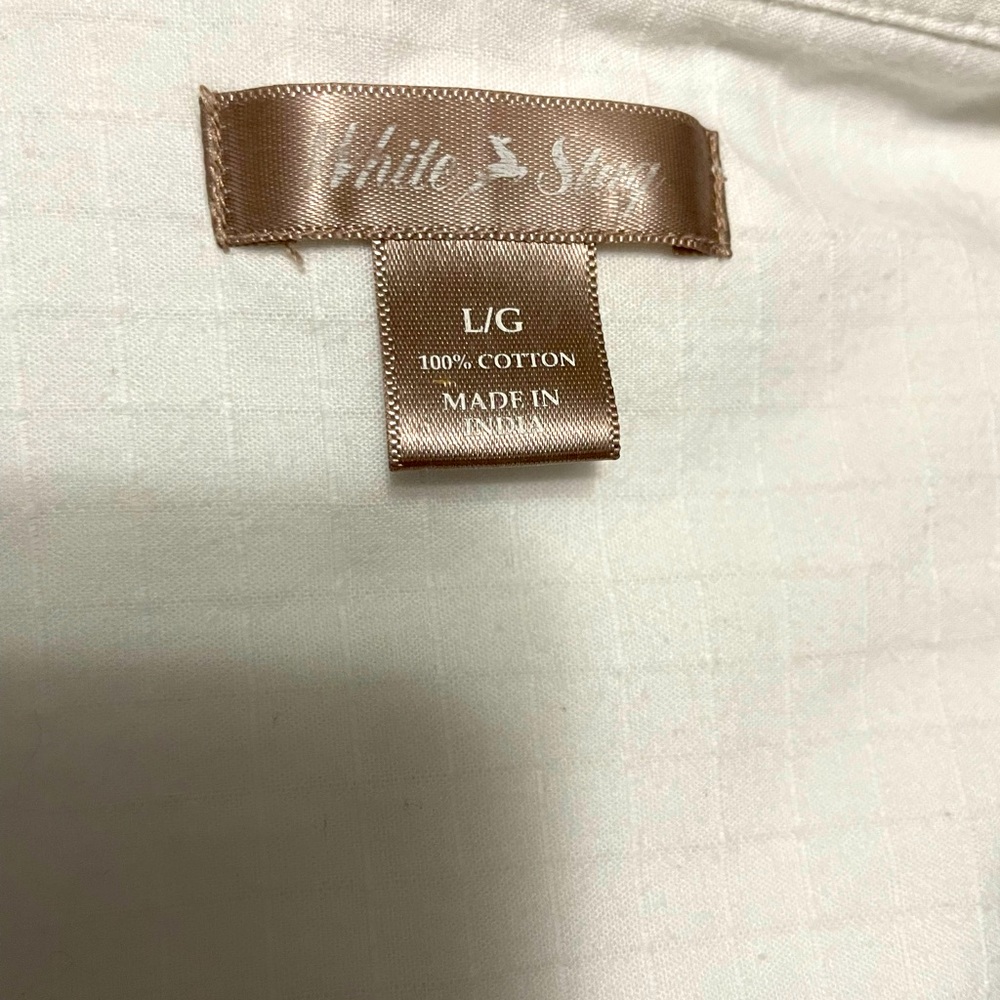 White Stag Button Down Top Size Large - image 4